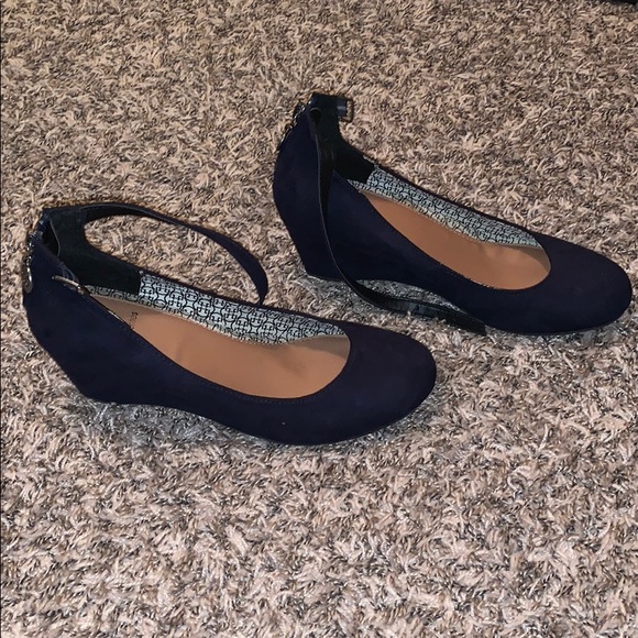 Daisy Fuentes Shoes - Navy wedge heels with ankle strap